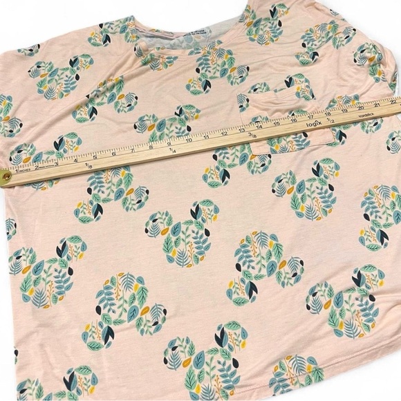 Disney Womens 2 Piece Short Sleeve Shirt & Capri Pajama Set Size Medium - Picture 7 of 8